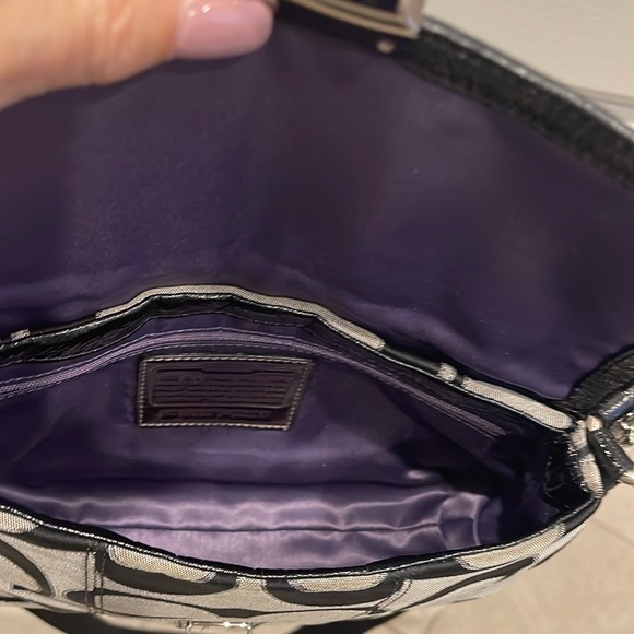 Coach Crossbody purse - Picture 6 of 9